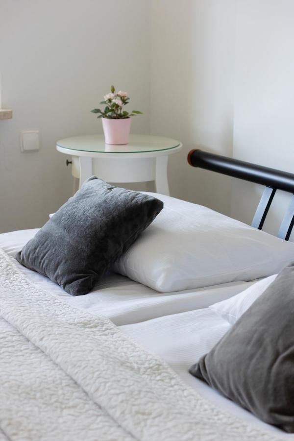 Metro Targowek Spacious Apartment With Parking By Noclegi Renters Warsaw Luaran gambar